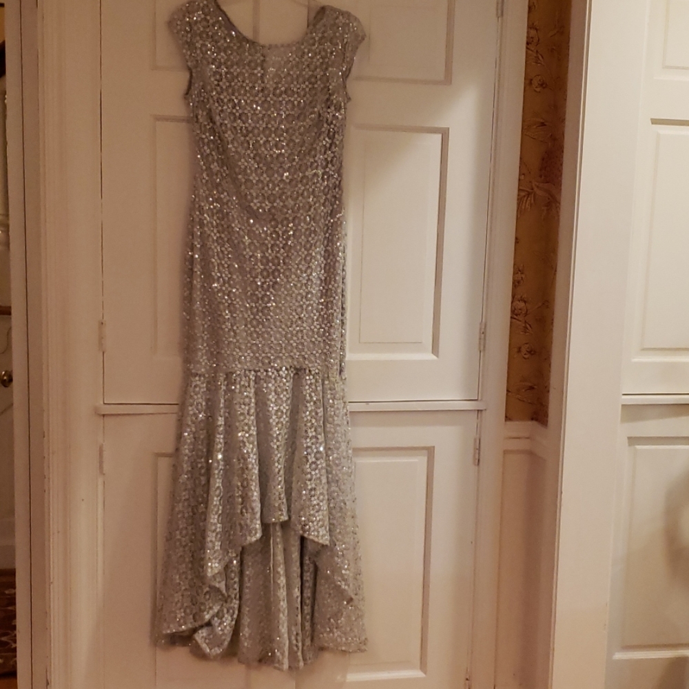 Kay Unger Silver Crochet Sequin Evening Gown